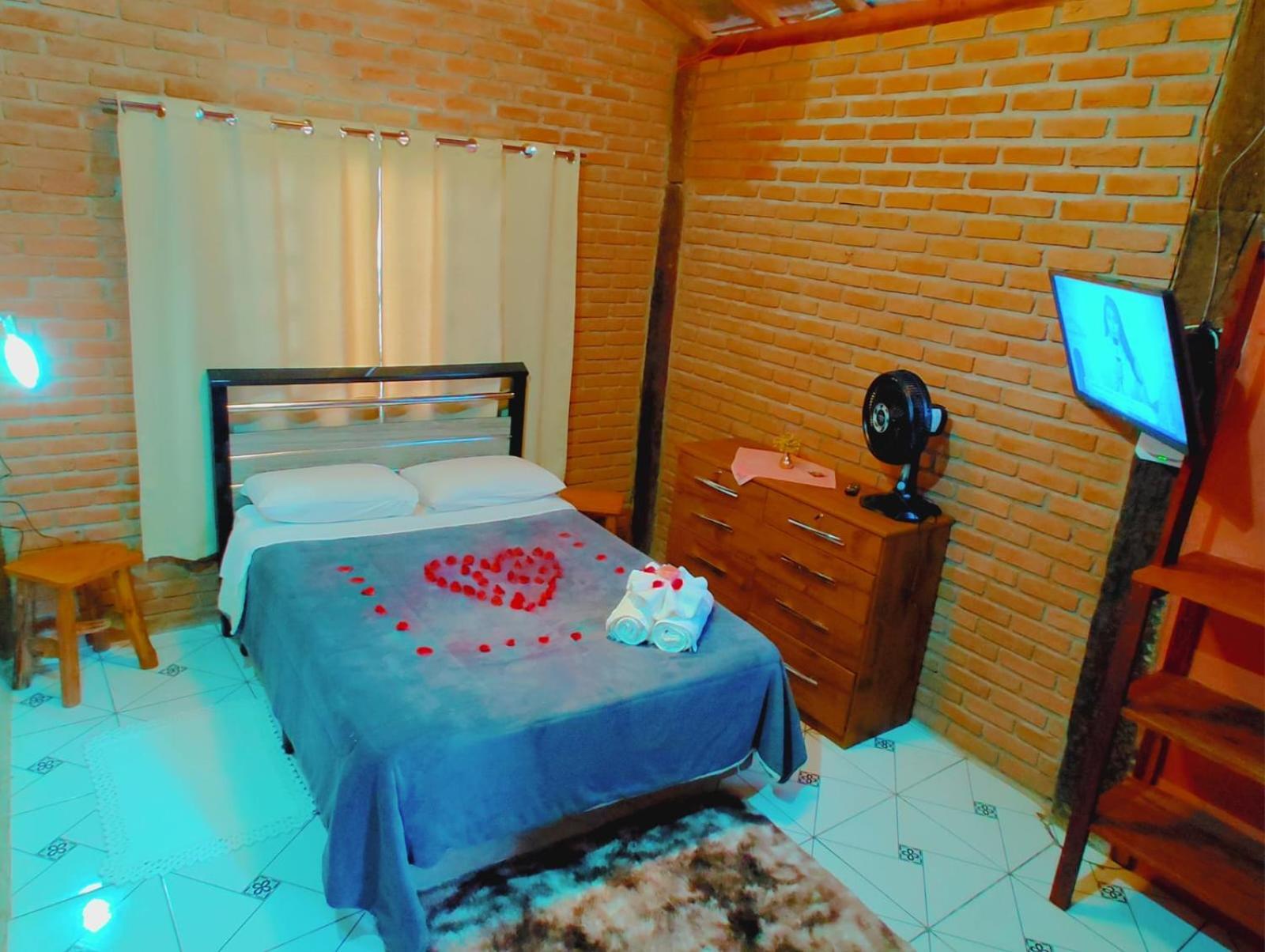 Chale Vale Das Flores - Visconde De Maua Rj エクステリア 写真